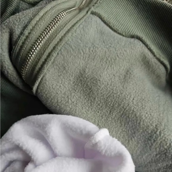 ｛Brandy❤️Melville｝Brand New Christy Hoodie/onesized fit, zip-up - Picture 9 of 10